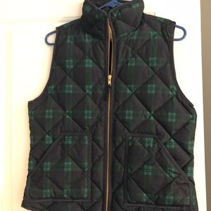 NWOT: JCrew Plaid zip puffer vest